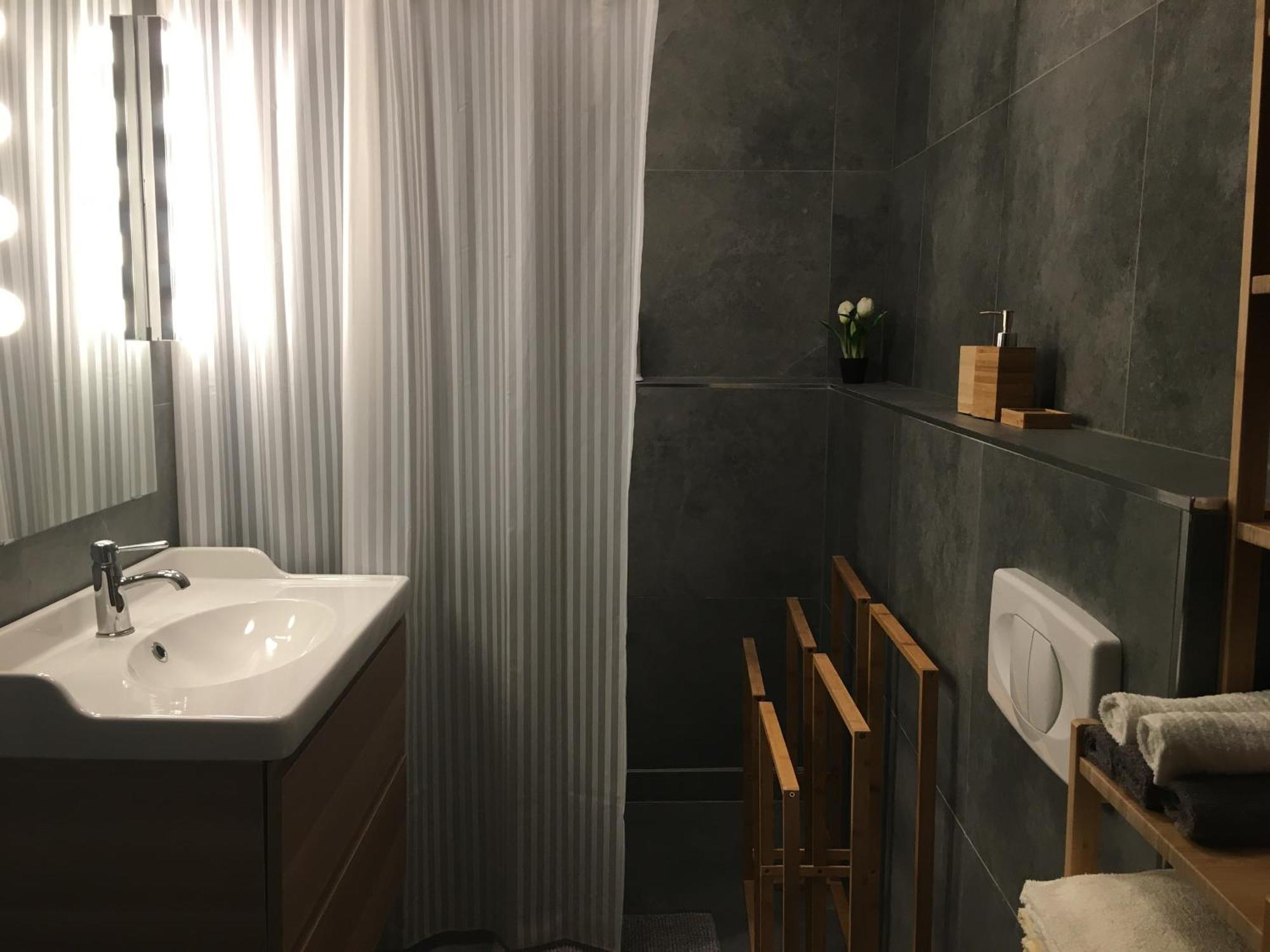 Mandula Vendeghaz Daire Eğri Dış mekan fotoğraf